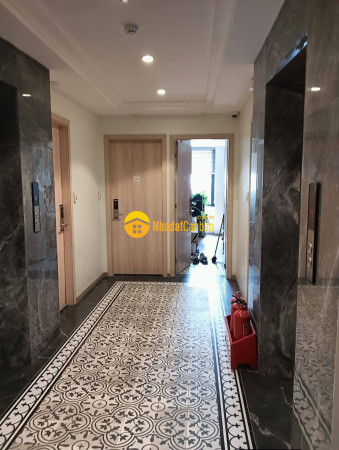 Bán 100m 7 tầng 10m.mạt tiền. trần quốc vượng cầu giấy