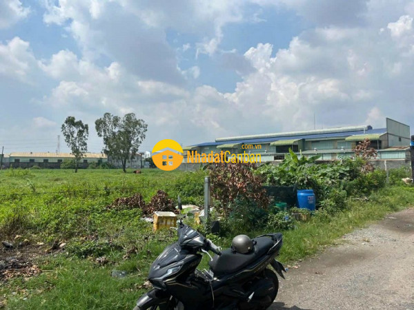 Bán đất mặt tiền tiền lân 13, bà điểm, hóc môn, 5524m2, ngang 83m, 2 mặt tiền tương lai