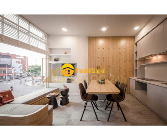 Bán nhà mặt tiền trường sa gần út tịch, tân bình 4 tầng chỉ 9.2 tỷ thương lượng.